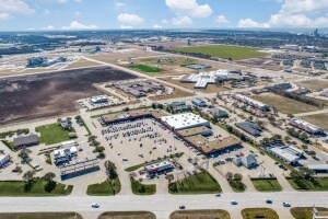 More Photos Of 1000 E Main St, Midlothian Supermarket For Lease