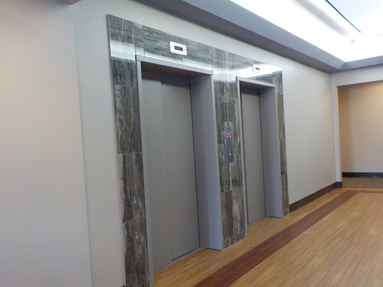 More Photos Of 5700 N Exp 77/83, Brownsville Medical For Lease