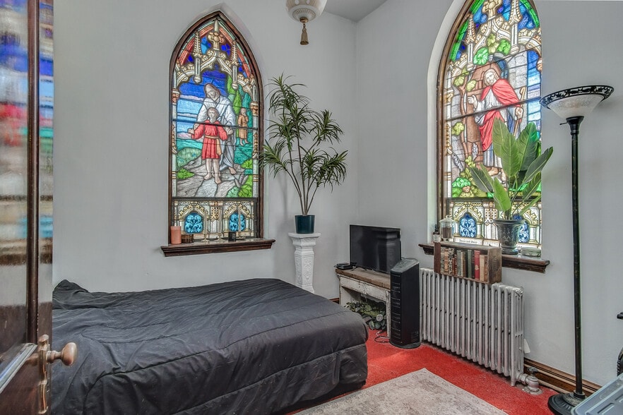 More Photos Of 201 E Main St, Sharpsburg Religious Facility For Sale