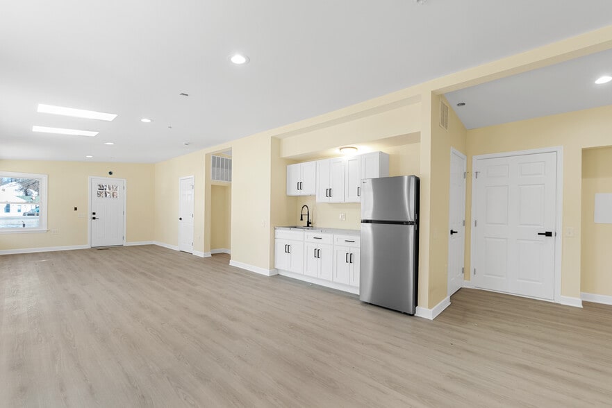 More Photos Of 1349 Yorktown Rd, Annapolis Assisted Living For Sale