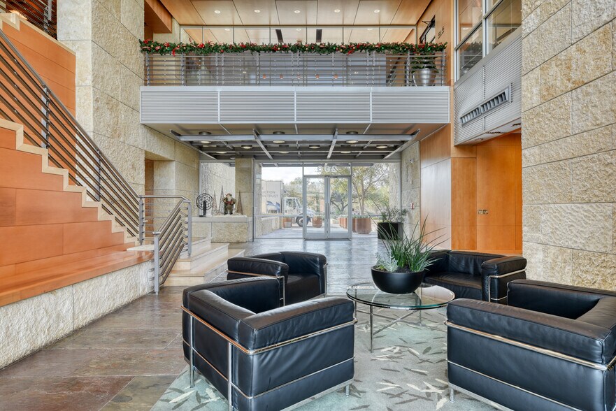 More Photos Of 200 E Basse Rd, San Antonio Office For Lease