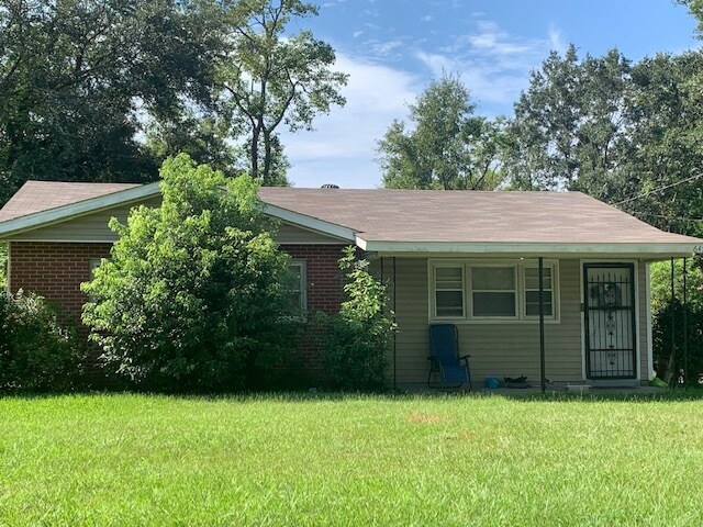 More Photos Of Downtown, Mobile Specialty For Sale