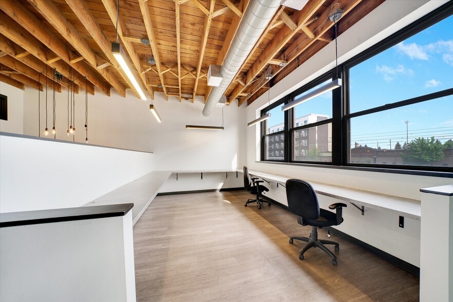 Primary Photo Of 1932 University Ave W, Saint Paul Medical For Lease