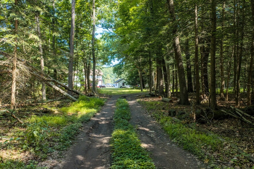 More Photos Of 7 Decker Ln, Port Jervis Apartments For Sale
