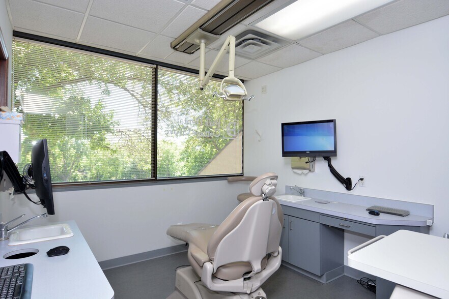 More Photos Of 7501 80th St S, Cottage Grove Medical For Sale