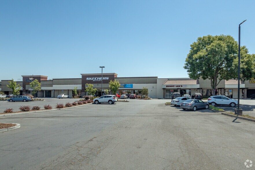 More Photos Of 2823-2863 Zinfandel Dr, Rancho Cordova Freestanding For Lease