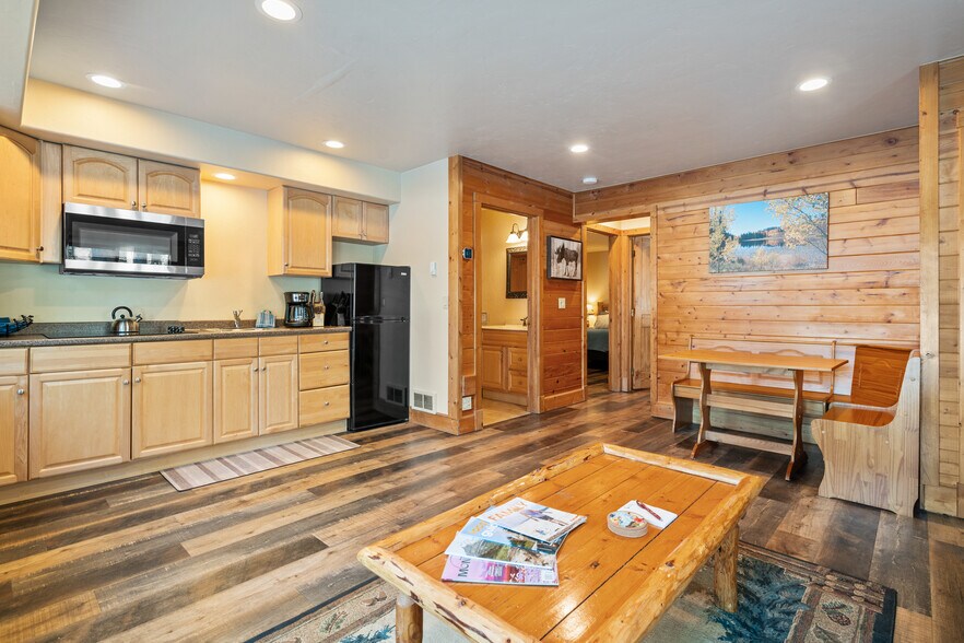 More Photos Of 1845 Hodgson Rd, Whitefish Hotel For Sale