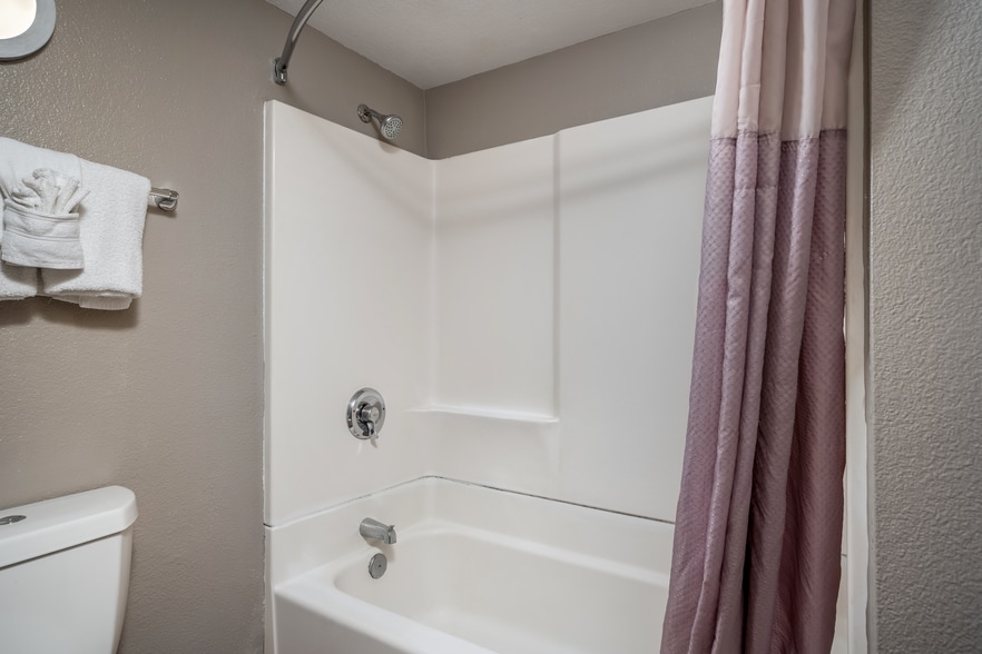 More Photos Of 750 Raintree Dr, Carlsbad Hotel For Sale