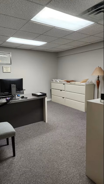 More Photos Of 256 Columbia Tpke, Florham Park Medical For Sale