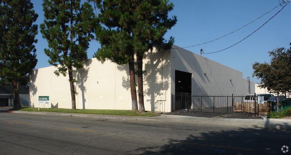 More Photos Of 7055-7103 Marcelle St, Paramount Manufacturing For Lease