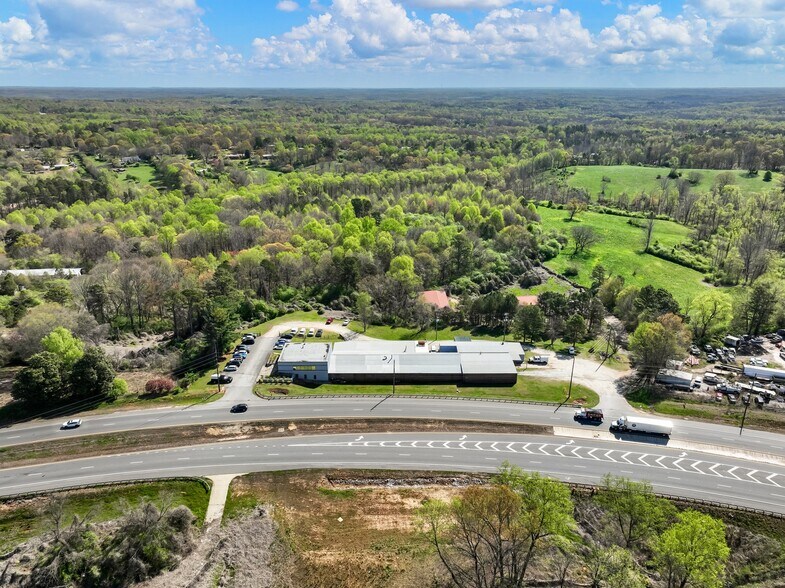 More Photos Of 2567 Athens Hwy, Gainesville Warehouse For Sale