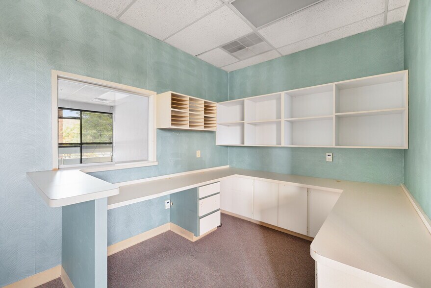 More Photos Of 6600 Mercy Ct, Fair Oaks Medical For Sale