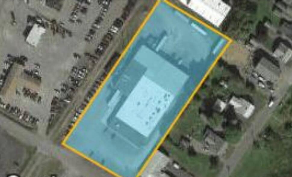 More Photos Of 36 Garden St, New York Mills Manufacturing For Sale