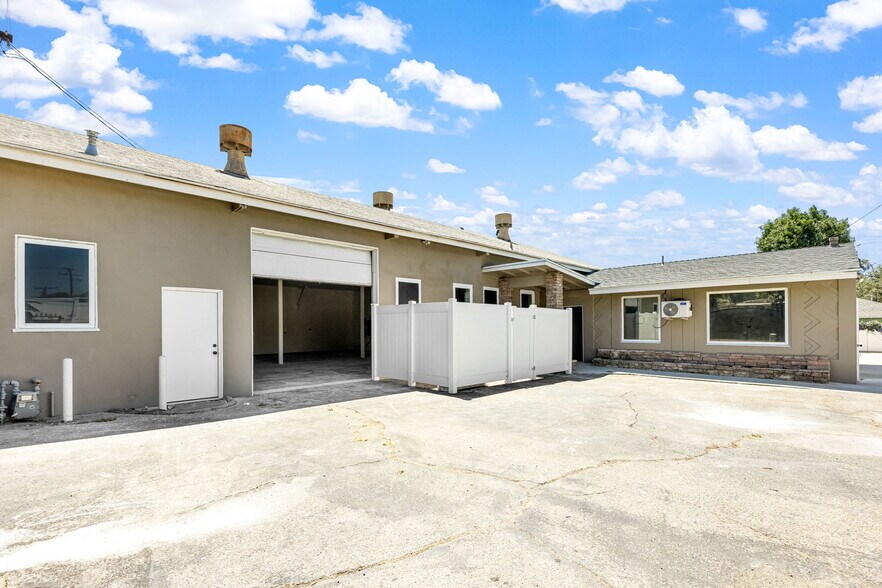 More Photos Of 791 Vernon Dr, Upland Warehouse For Sale