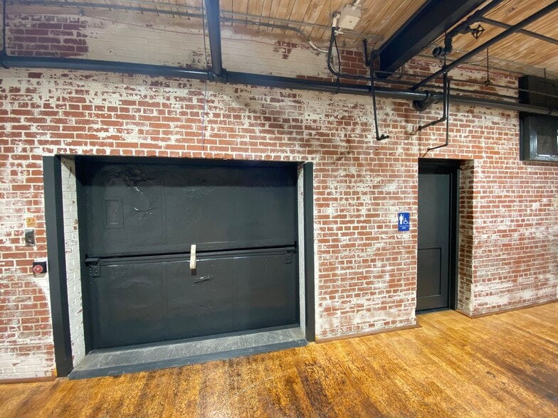 More Photos Of 165 Brumley Ave, Concord Office For Sale
