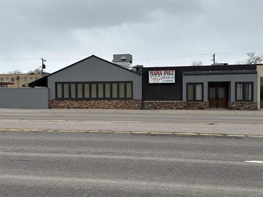 Primary Photo Of 390 Yellowstone Ave, Pocatello Restaurant For Sale