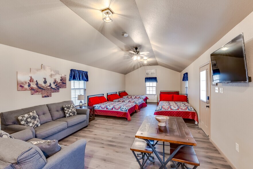 More Photos Of 200 King Ranch Rd, Gatesville Specialty For Sale