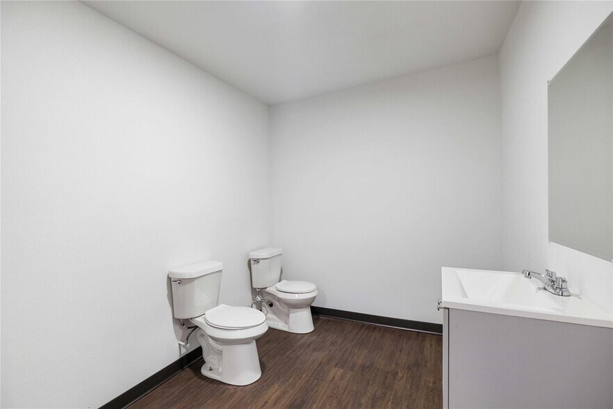 More Photos Of 1700 Amanda Ave, Fort Worth Religious Facility For Sale