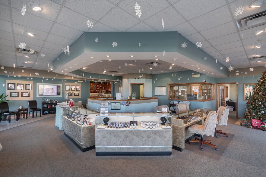 More Photos Of 26000 Chardon Rd, Richmond Heights Freestanding For Sale