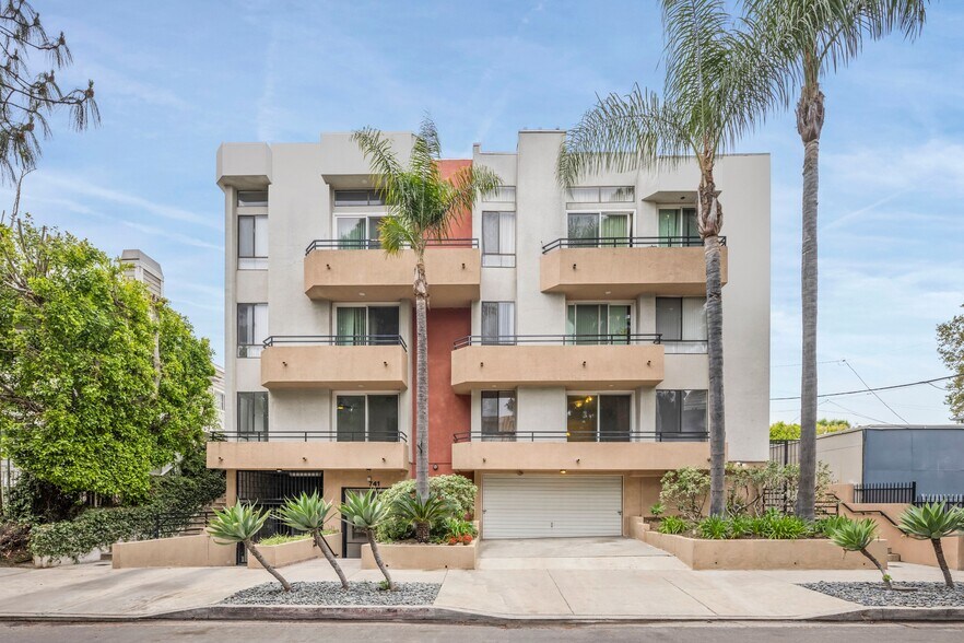 More Photos Of 4741 Radford Ave, Valley Village Apartments For Sale