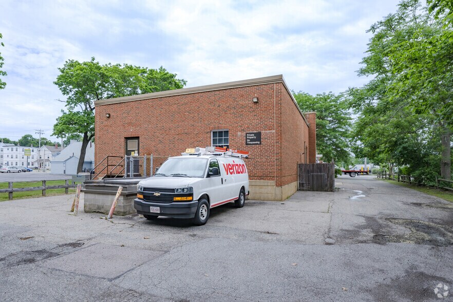 More Photos Of 630 Washington St, Whitman Office For Sale