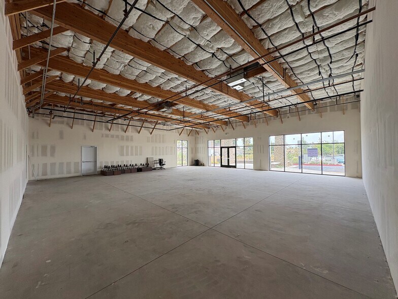 More Photos Of 8865-8875 Foothill Blvd, Rancho Cucamonga Unknown For Lease