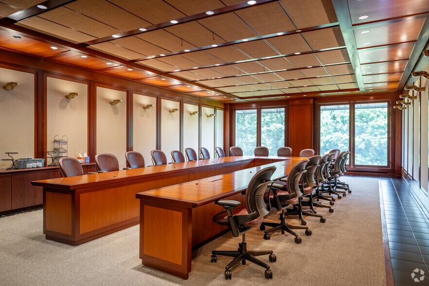 More Photos Of 3 Merck, White House Station Office For Lease