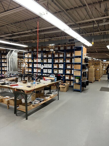 More Photos Of 2445 State Highway 30, Mayfield Warehouse For Lease