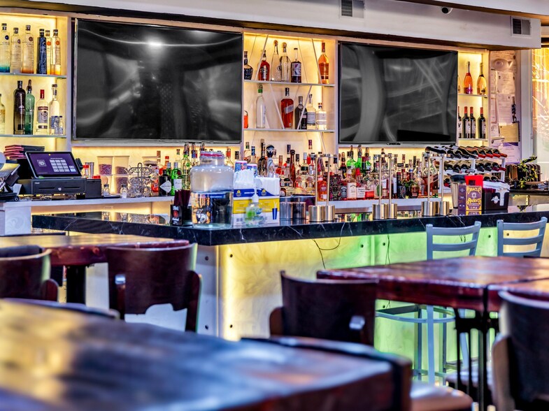 More Photos Of 118-124 S Union St, Lawrence Restaurant For Sale