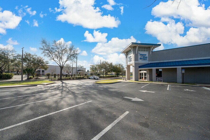 More Photos Of 14451 W Newberry Rd, Newberry Freestanding For Sale