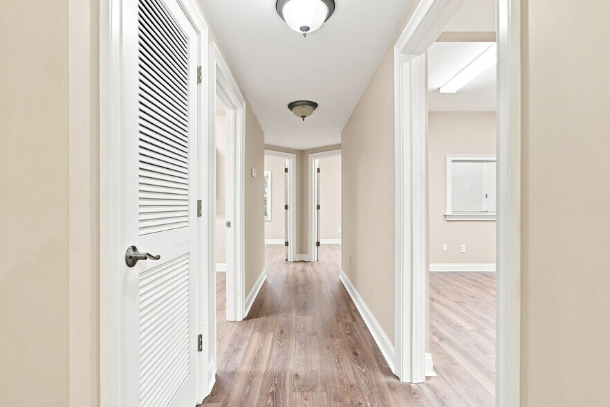 More Photos Of 965 Piedmont Rd NE, Marietta Office For Lease