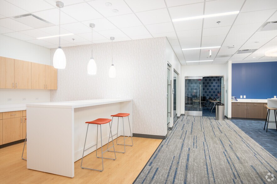 More Photos Of 1001-1041 Old Cassatt Rd, Berwyn Unknown For Lease