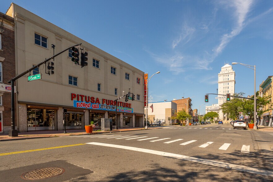 More Photos Of 1144 Elizabeth Ave, Elizabeth General Retail For Sale