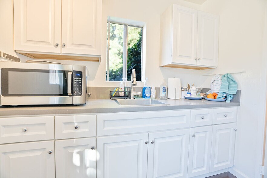 More Photos Of 834 Laguna Ave, Los Angeles Apartments For Sale