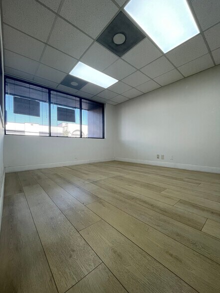 More Photos Of 6555 Powerline Rd, Fort Lauderdale Unknown For Lease