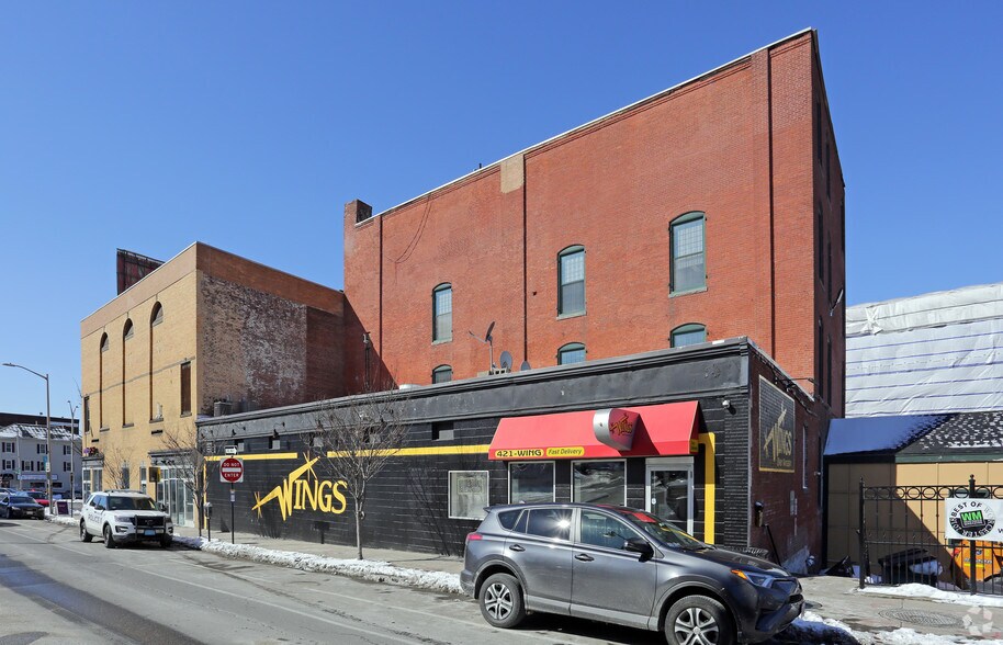 More Photos Of 1 Kelley Sq, Worcester Office For Sale