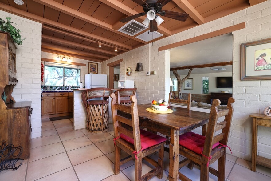 More Photos Of 1401 N Camino Cordon Rd, Tucson Apartments For Sale