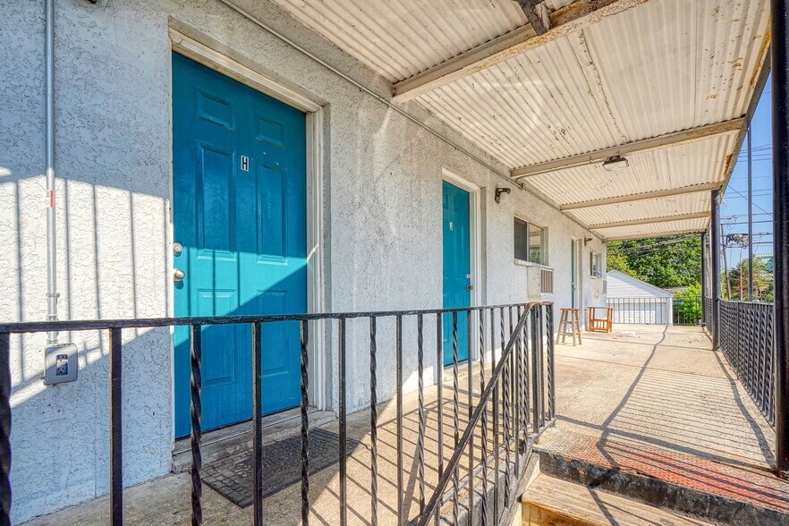 More Photos Of 2958 Sullivant Ave, Columbus Apartments For Sale
