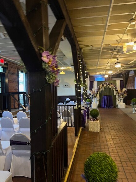 More Photos Of 315 W Solomon St, Griffin Office For Sale