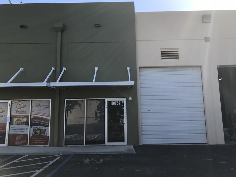 More Photos Of 10601-10677 NW 122nd St, Medley Warehouse For Lease