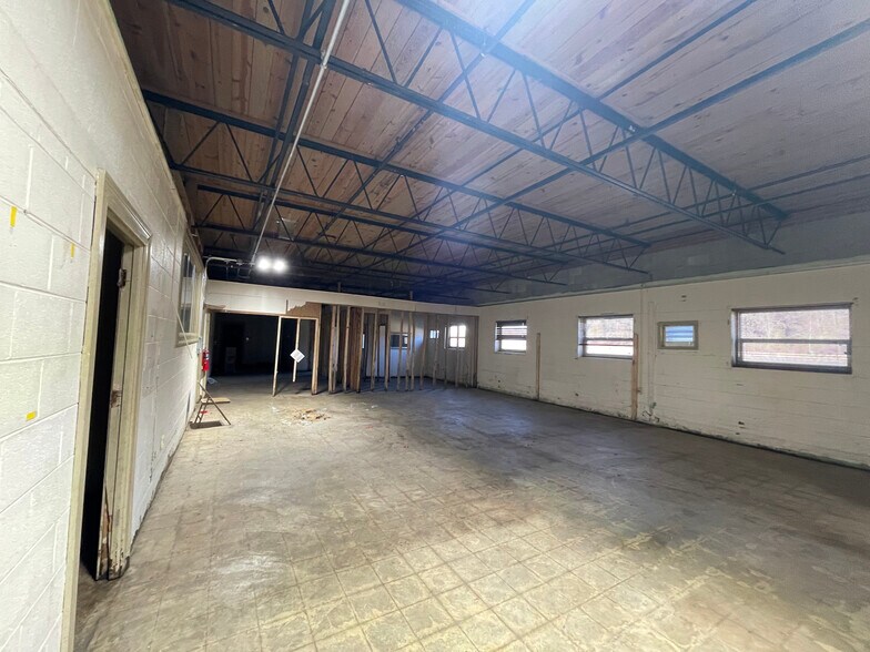 More Photos Of 2300 Old Durham Rd, Roxboro Warehouse For Sale