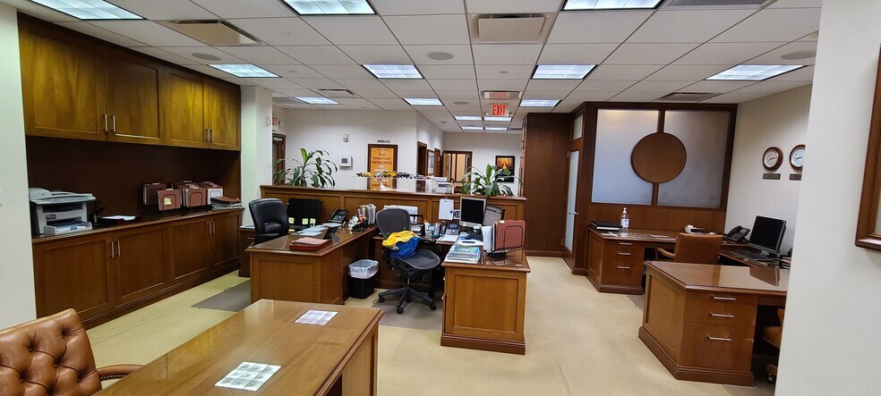 More Photos Of 151 SE 15th Rd, Miami Loft Creative Space For Lease