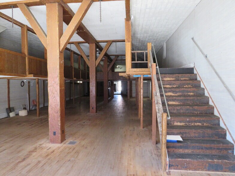 More Photos Of 110-112 W Washington st, Morris General Retail For Sale