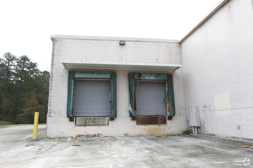 More Photos Of 9105 Hickory Flat Hwy, Woodstock Unknown For Lease