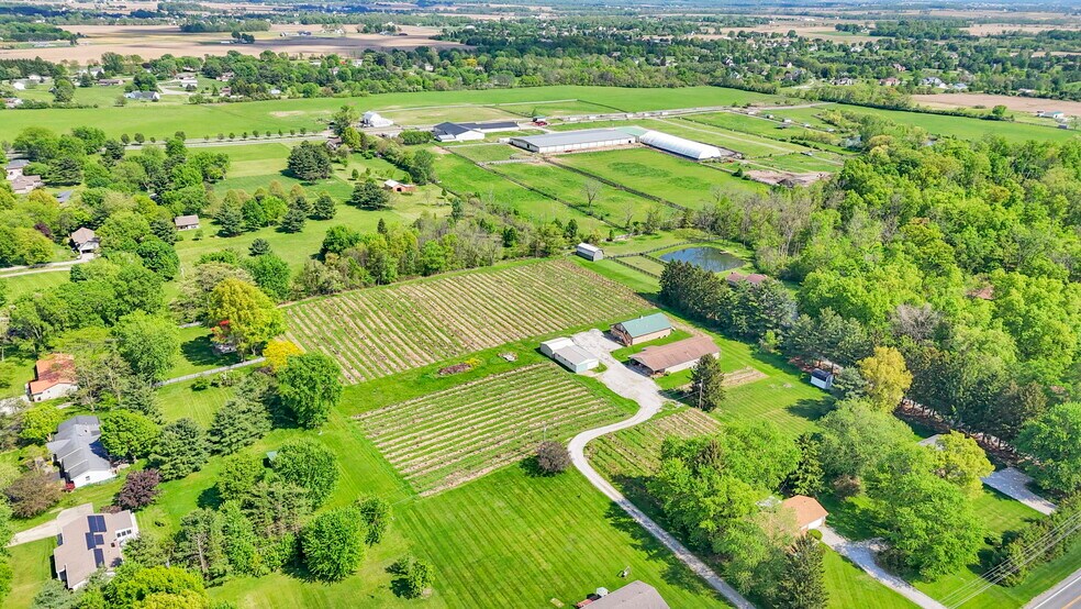 More Photos Of 1900 Winchester Southern Rd, Canal Winchester Winery Vineyard For Sale