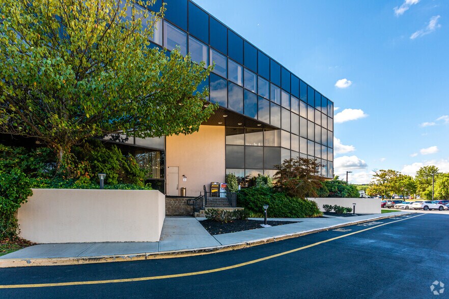 More Photos Of 2137 State Route 35, Holmdel Unknown For Lease