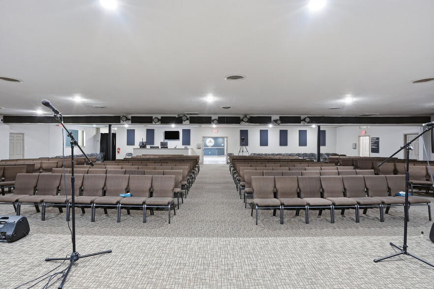 More Photos Of 342 SW Alsbury Blvd, Burleson Religious Facility For Sale