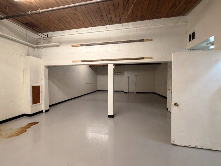 More Photos Of 324 W 4th Ave, Anchorage Storefront For Lease