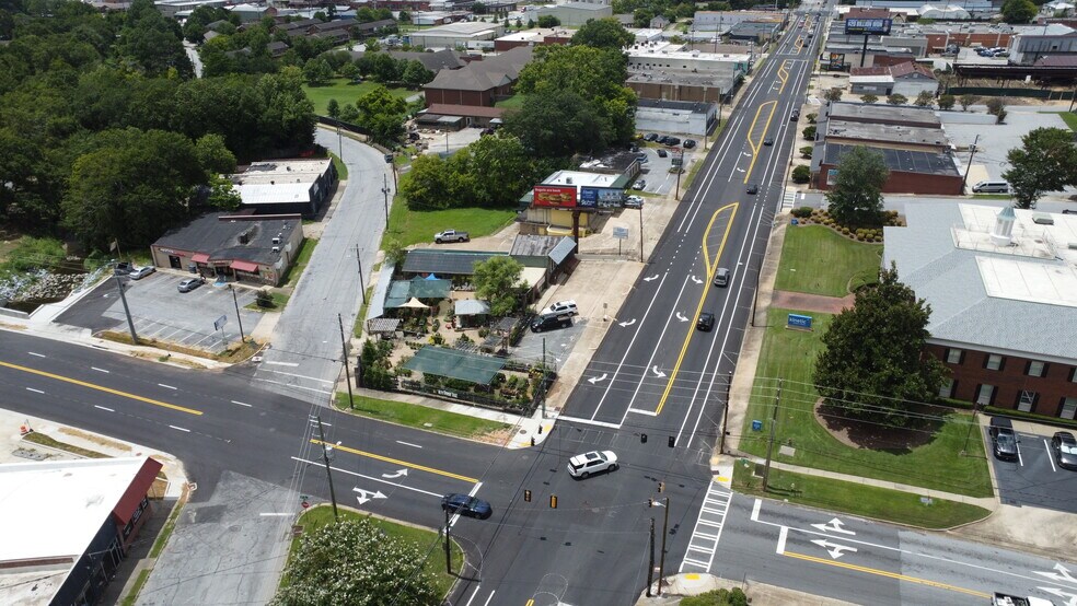 More Photos Of 1210 13th St, Columbus Garden Center For Sale