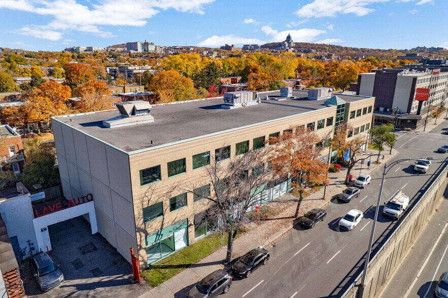 More Photos Of 6525 Décarie Boul, Montréal Apartments For Lease